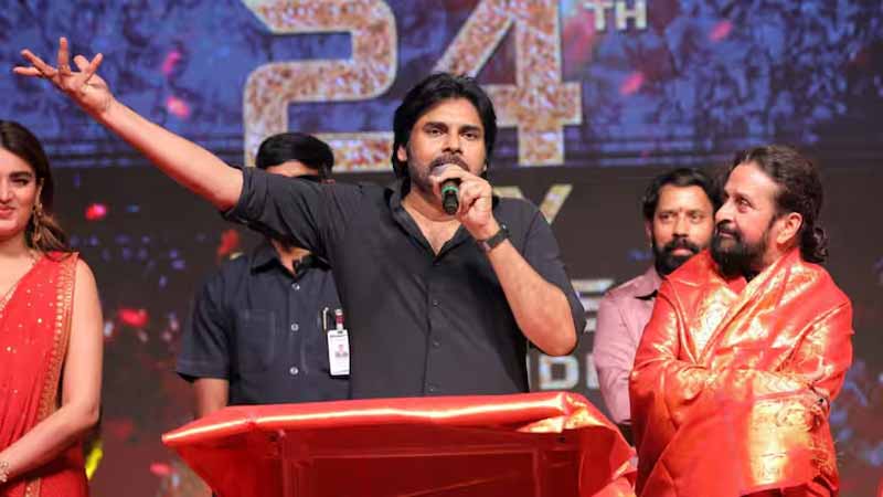 Pawan : నేను పవనం… వాళ్లు బావిలో కప్పలు..వైసీపీ పై పవన్ సెటైర్లు