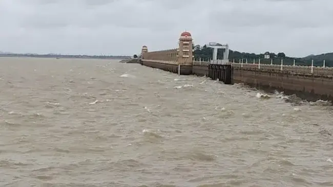 Tungabhadra: తెరుచుకున్న తుంగభద్ర గేట్లు..