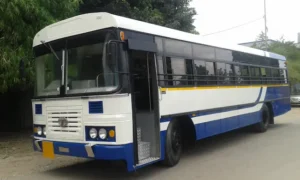 చేవెళ్లలో ఆర్టీసీ బస్సుల కొరతపై విద్యార్థుల ధర్నా