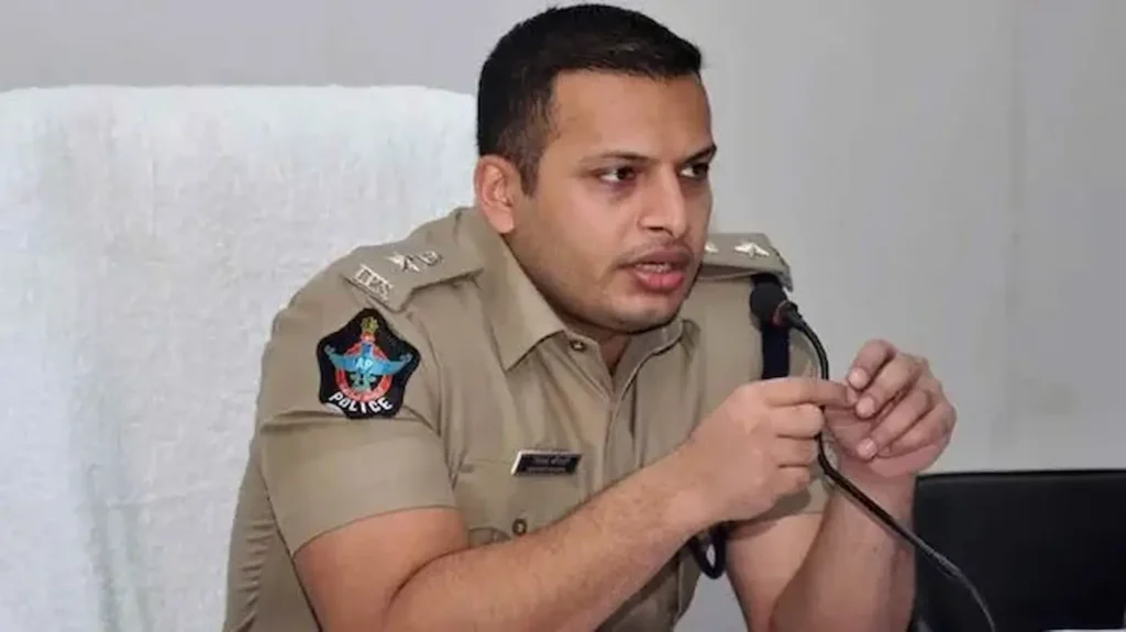 Siddharth Kaushal: స్వచ్ఛందంగానే రాజీనామా చేశాను.. ఐపీఎస్ సిద్ధార్థ్ కౌశల్‌