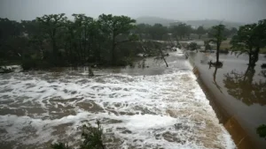 టెక్సస్ వరదలు..ఎటుచూసినా భయానక దృశ్యాలే