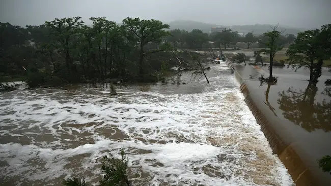 Texas: టెక్సస్ వరదలు..ఎటుచూసినా భయానక దృశ్యాలే