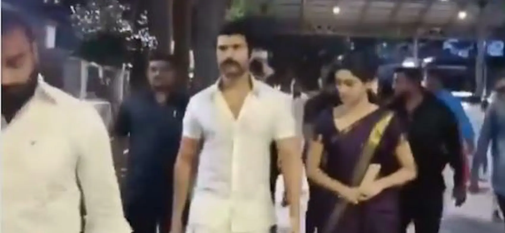 శ్రీవారిని దర్శించుకున్న విజయ్ దేవరకొండ, భాగ్యశ్రీ