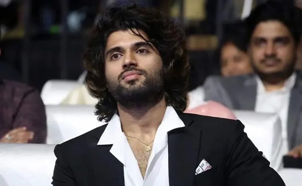 Vijay Devarakonda: బెట్టింగ్ యాప్స్ కేసులో హీరో విజయ్ దేవరకొండకు మరోసారి ఈడీ నోటీసులు