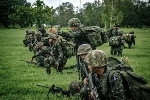 థాయిలాండ్ – కంబోడియా మధ్య ఉద్రిక్తతలు: డ్రోన్లతో దాడులు