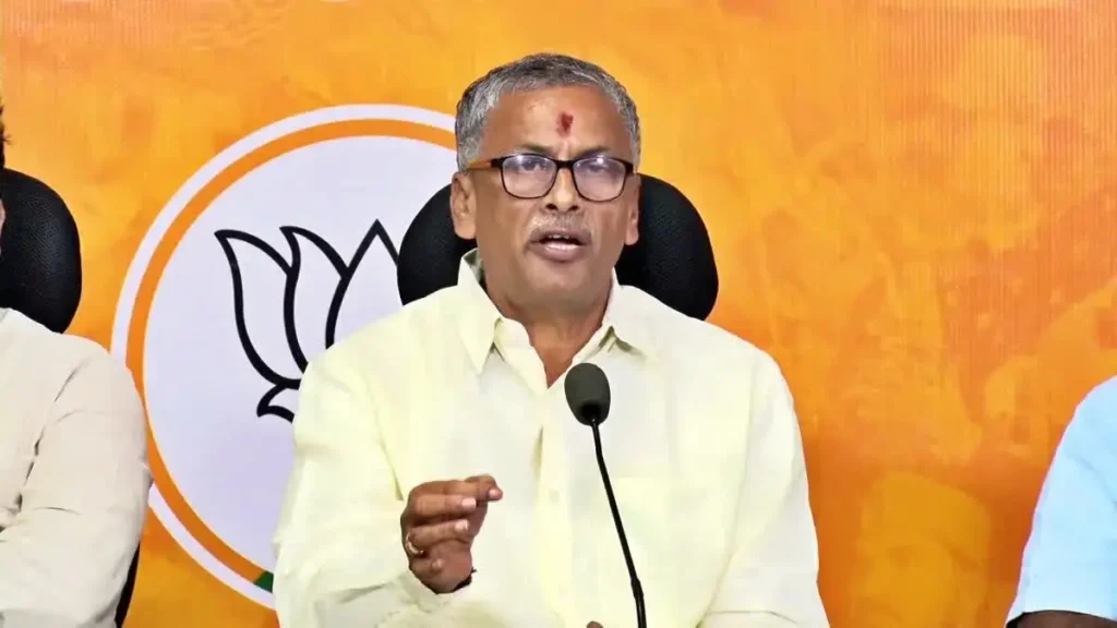 News Telugu: NVSS Prabhakar- భారీ వర్షాలపై కేంద్రం ఆరా : ఎన్విఎస్ఎస్ ప్రభాకర్