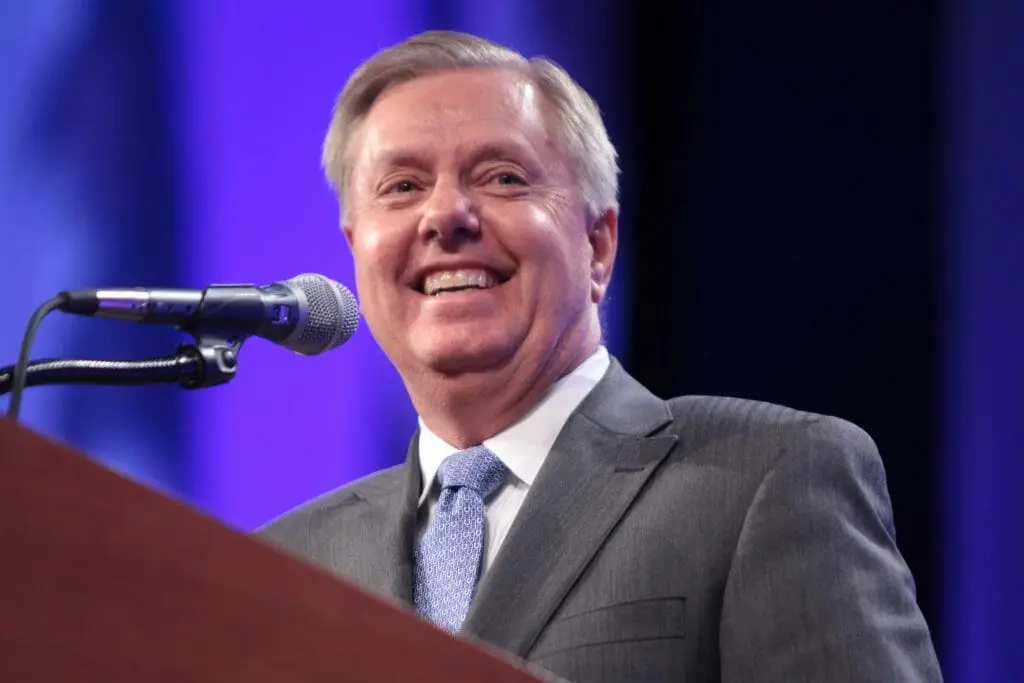 Lindsey Graham- రష్యాకు మద్దతుపై భారత్ కు అమెరికా సెనేటర్ వార్నింగ్