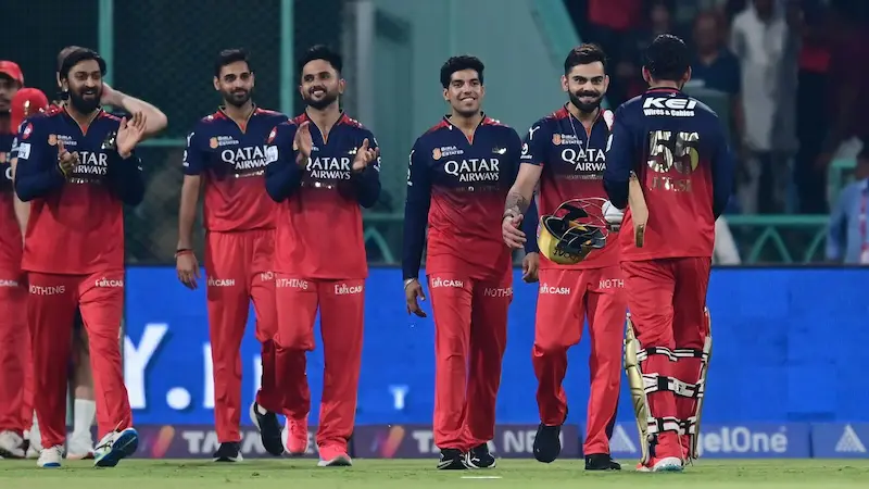RCB : ఒక్కొక్కరికి రూ.25లక్షల ఎక్స్ గ్రేషియో ఇవ్వనున్న ఆర్సీబీ