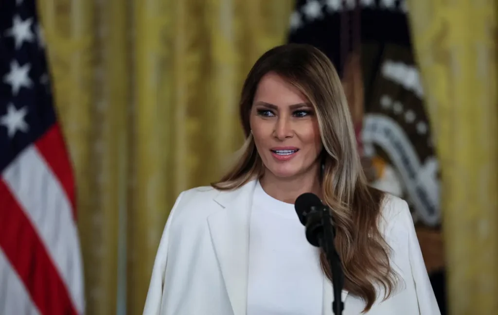 Melania Trump: పుతిన్‌కు మెలానియా రాసిన లేఖలో ఏం ఉందో తెలుసా?