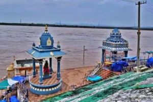 Godavari River- భద్రాచలం వద్ద భారీగా వరద నీరు.. రెండో ప్రమాద హెచ్చరిక జారీ చేసిన అధికారులు