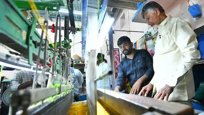 Handloom workers: చేనేత కార్మికులకు 500 యూనిట్ల ఉచిత విద్యుత్