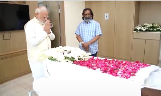 Narendra Modi: హేమంత్ సొరెన్ భావోద్వేగంతో ఓదార్చిన ప్రధాని మోదీ