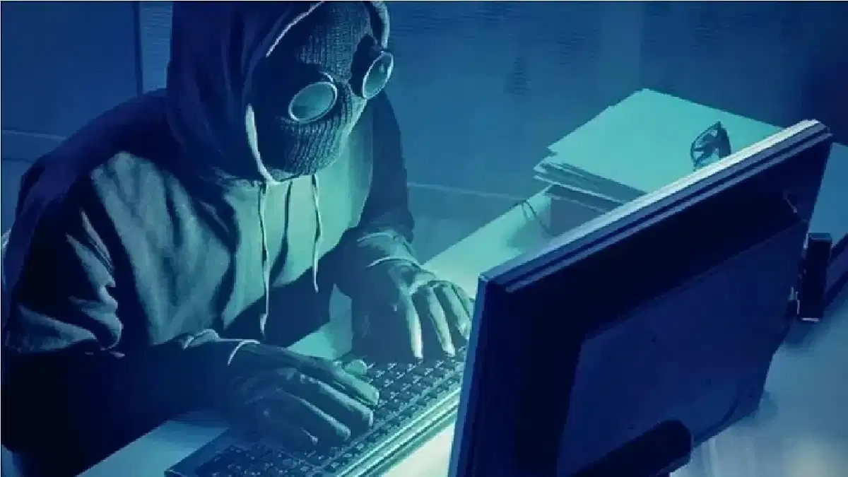 Cyber Crime : నిరుద్యోగ యువతను మోసం చేస్తున్న సైబర్ నేరగాళ్లు