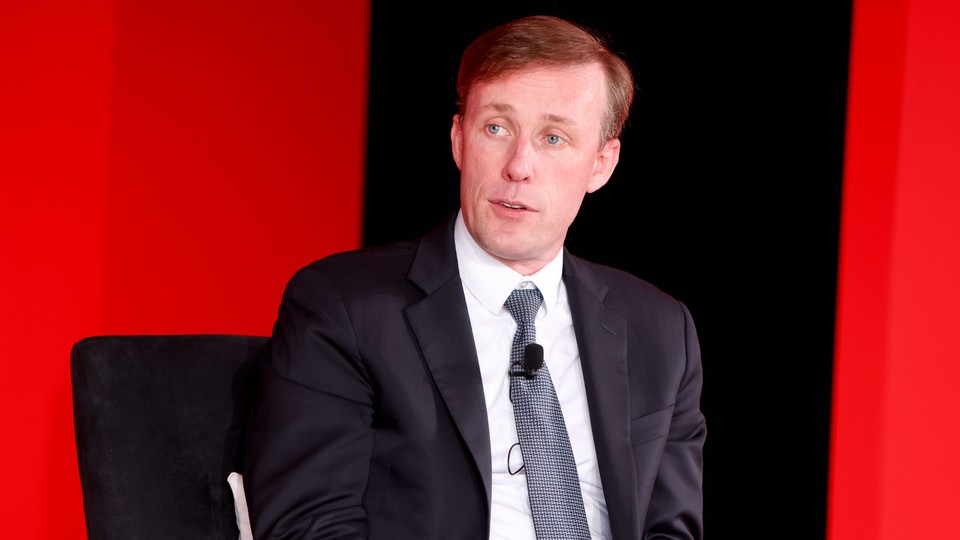 Vaartha live news : Donald Trump : ట్రంప్ వల్ల అమెరికా పరువు పోతోంది..యూఎస్ మాజీ అధికారులు ఫైర్