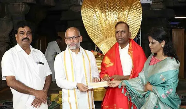 Thirumala: టీటీడీ అన్నప్రసాదం ట్రస్టుకు రూ. 25 లక్షలు విరాళం