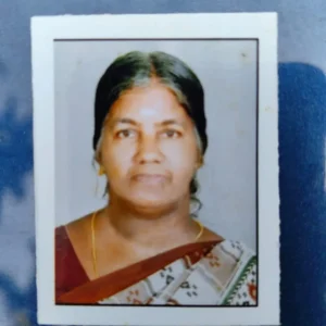 బస్సులో నుంచి కిందపడిన మహిళా..వీడియో వైరల్