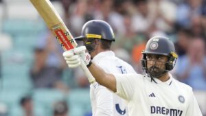 బ్యాటింగ్‌లో తడబడ్డ భారత్‌.. ఆదుకున్న కరుణ్‌