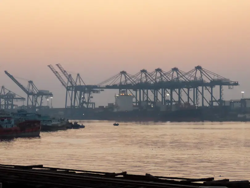 Operation Sindoor: ఆపరేషన్ సిందూర్ వేళ.. కరాచీ నుంచి పరారైన నౌకలు