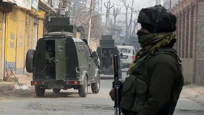 Jammu and Kashmir: కశ్మీర్‌లో మూడో రోజూ కొనసాగుతున్న ఆపరేషన్ అఖల్