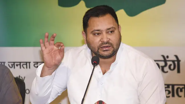News Telugu: Tejashwi Yadav- మోదీపై వివాదాస్పద పోస్ట్ తో తేజస్వి యాదవ్‌పై కేసు నమోదు
