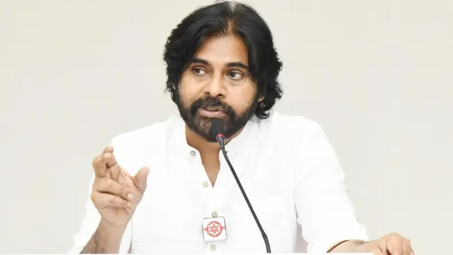 Pawan Kalyan: రజనీకాంత్‌ పేరే ఓ లెజెండర్: పవన్ కల్యాణ్