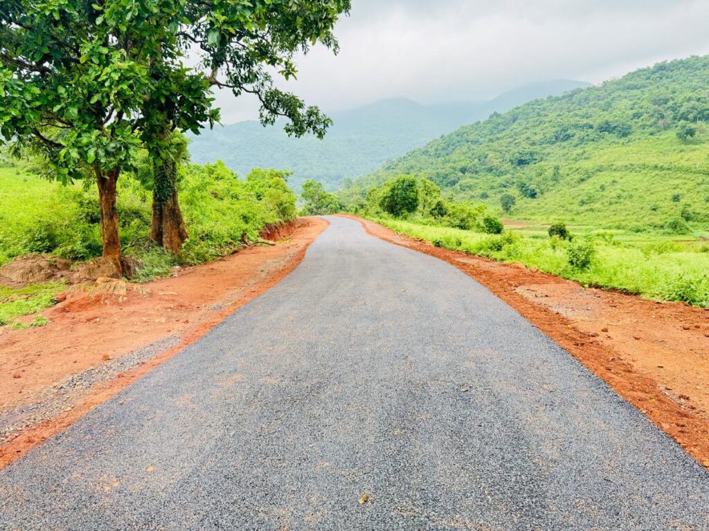 Pawan Kalyan : కూటమి ప్రభుత్వం రోడ్లు నిర్మిస్తోంది: పవన్ కల్యాణ్