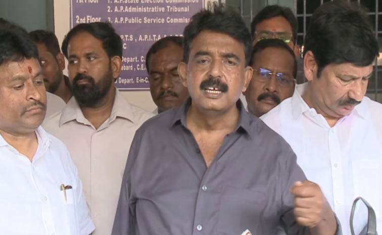 Perni Nani : ఓటుకు పది వేలు ఇస్తున్నారు: పేర్ని నాని