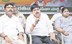 BJP – రాష్ట్రంలో యూరియా పై తప్పుడు ప్రచారం చేస్తున్న కాంగ్రెస్ – రాంచందర్రావు