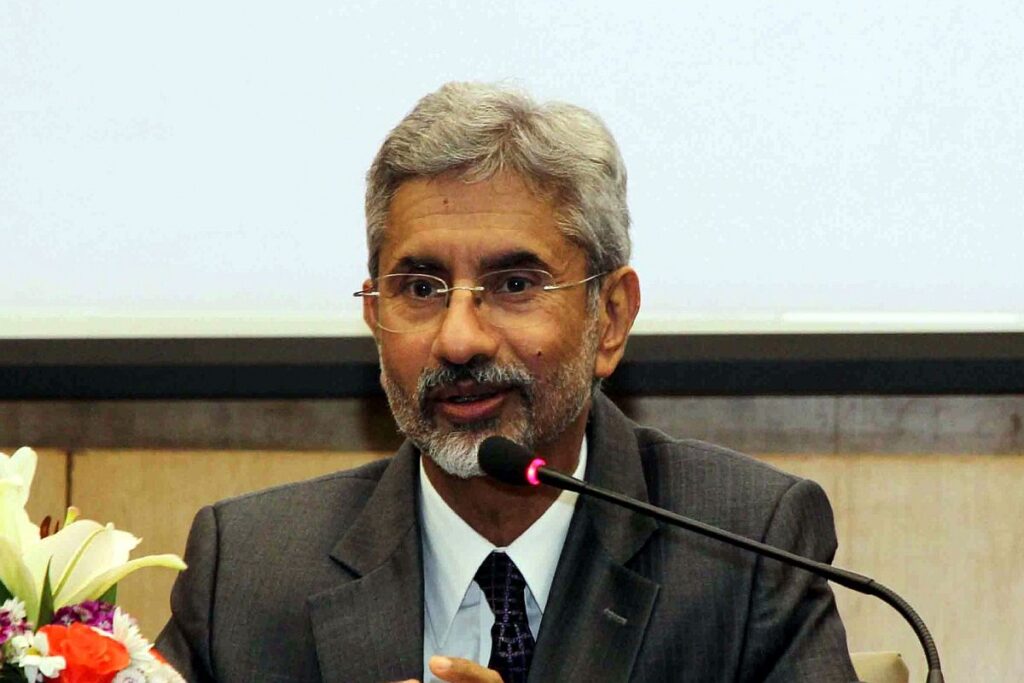 S Jaishankar : మాస్కోలో జైశంకర్, లావ్రోవ్ కీలక భేటీ