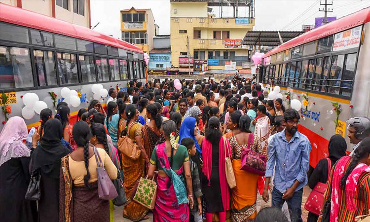 Sajjanar : రాఖీ పండుగ.. రికార్డు స్థాయిలో మహిళల ప్రయాణాలు