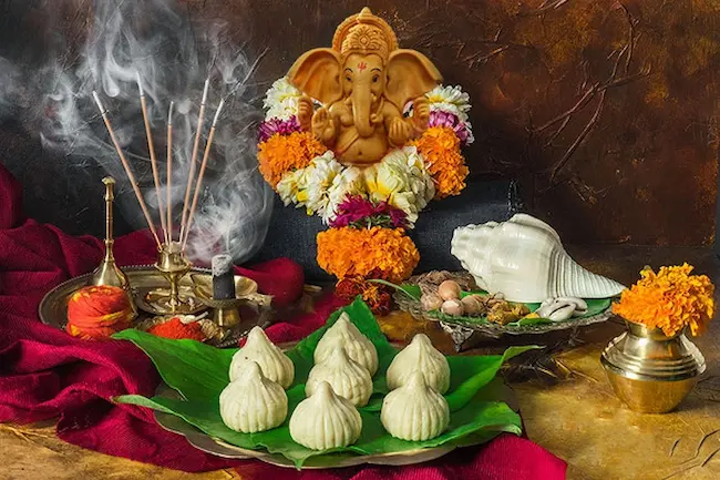 News Telugu: Ganesh Chaturthi 2025- వినాయకుడికి ఇష్టమైన నైవేద్యాల ప్రాముఖ్యత మీకు తెలుసా?