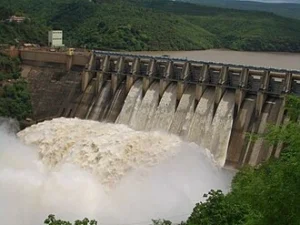 Srisailam Dam-శ్రీశైలం జలాశయానికి వరద ప్రవాహం కొనసాగింపు