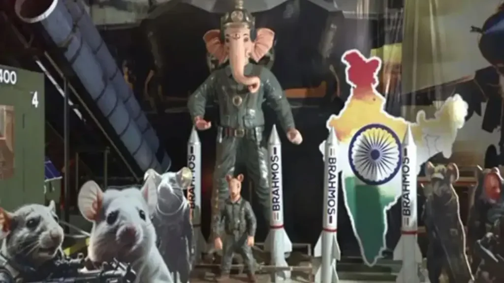 Vaartha live news : Hyderabad Ganesha : ‘ఆపరేషన్ సిందూర్’ గణేశుడు..