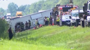 న్యూయార్క్‌లో ఐదుగురిని బలిగొన్న బస్సు ప్రమాదం