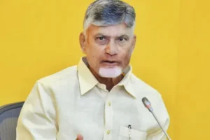 చేనేత కార్మికులకు 50 ఏళ్లకే పెన్షన్ అందిస్తామన్న సీఎం చంద్రబాబు