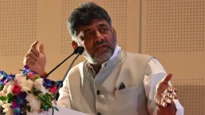 సీఎం సిద్ధరామయ్య పై పరోక్ష వ్యాఖ్యలు చేసిన డీకే శివకుమార్