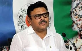 Ambati-చంద్రబాబు నాయుడు భూతవైద్యుడిని సంప్రదిస్తే మంచిది : అంబటి రాంబాబు