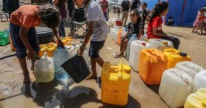 దాహంతో అల్లాడుతున్న గాజా ప్రజలు