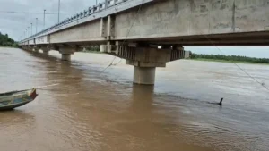 Floods – వరద ముంపులో వందలాది గ్రామాలు