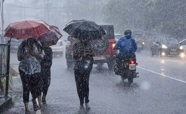 AP Rains: ఏపీలో రానున్న 24 గంటల్లో వాయుగుండం..మత్స్యకారులు వేటకు వెళ్లవద్దని హెచ్చరిక