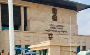 పవన్ కళ్యాణ్ పై హైకోర్టులో పిటిషన్ వేసిన విజయ్ కుమార్