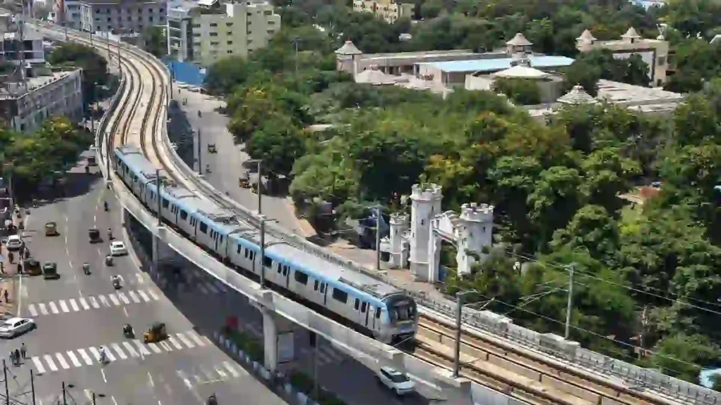 Telugu News: Metro Train-గణేశ్ ఉత్సవాలకు మెట్రో రైల్ అదునపు సేవలు
