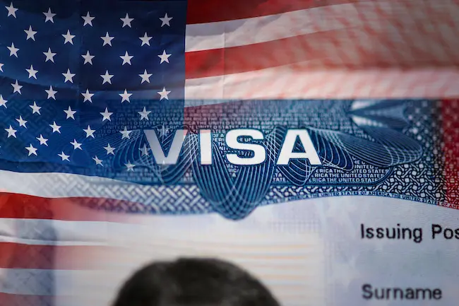 US Student Visa : ఆరు వేల మంది విదేశీ విద్యార్థుల వీసాలు రద్దు