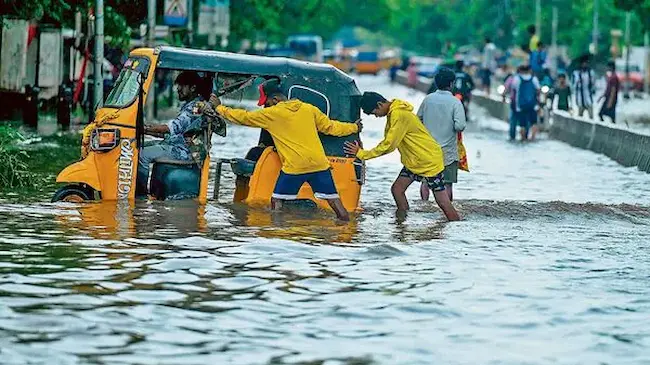 Latest Telugu News: Heavy Rain – చెన్నైలో బీభత్సము సృష్టించిన కుండపోత వర్షం