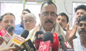 రాజగోపాల్ రెడ్డి వినకపోతే వేటు తప్పదు – మల్లు రవి