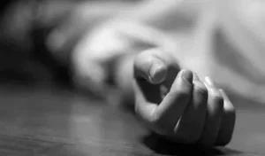 తోడబుట్టిన సోదరుడినే కత్తితో పొడిచి చంపిన బాలుడు..ఎందుకంటే?