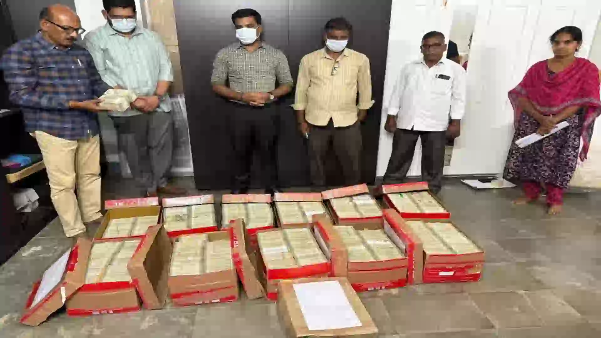 Liquor Scam: రూ.11 కోట్ల స్వాధీనం, రాజ్ కసిరెడ్డి కన్నీళ్లు, రిమాండ్ పొడిగింపు
