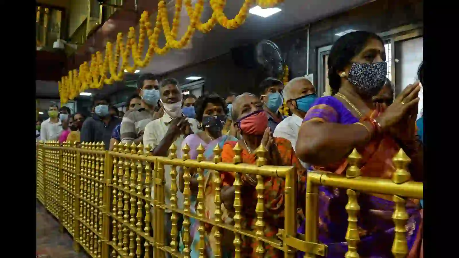 Tirumala : విఐపి బ్రేక్ దర్శనాల పేరుతో మోసం భక్తుల నుండి భారీగా నగదు వసూలు