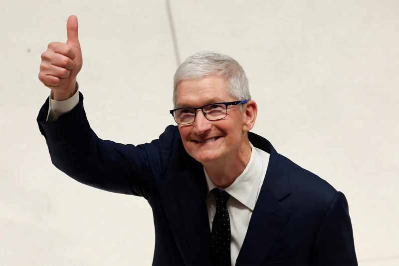 Tim Cook : ట్రంప్ మాట లెక్క చేయని టిమ్ కుక్!