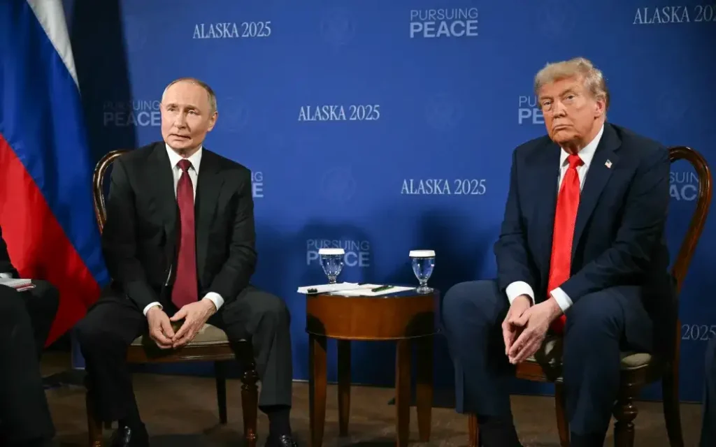 Trump : రష్యా-ఉక్రెయిన్ శాంతి ఒప్పంద బాధ్యత జెలెన్‌స్కీపై, అలస్కా సమావేశం